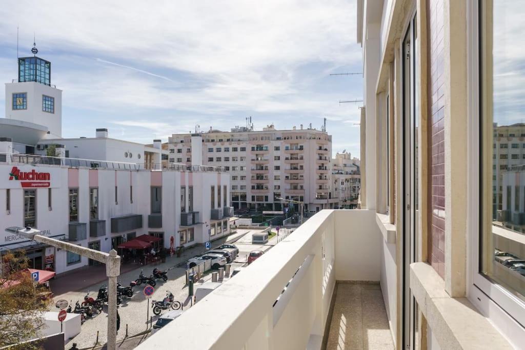 Modern & Bright - Faro Mercado Apt 22 Екстериор снимка