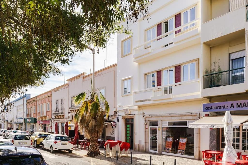 Modern & Bright - Faro Mercado Apt 22 Екстериор снимка